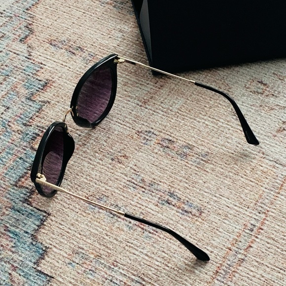 ELLE - sunglasses - Picture 8 of 9